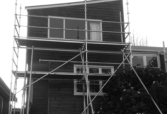 Edge protection for residential project.